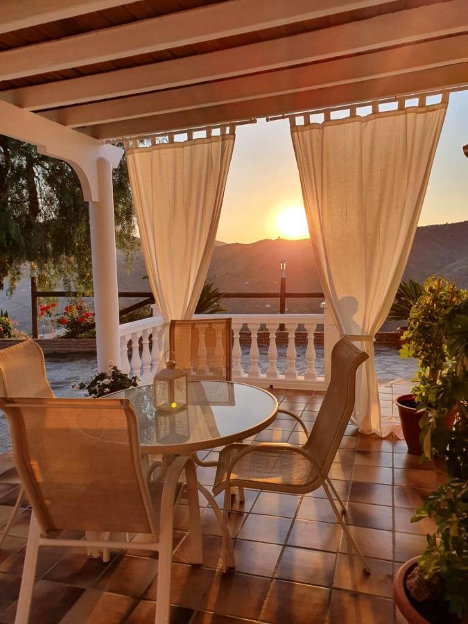 Cortijo La Rijana Villa Sayalonga Buitenkant foto