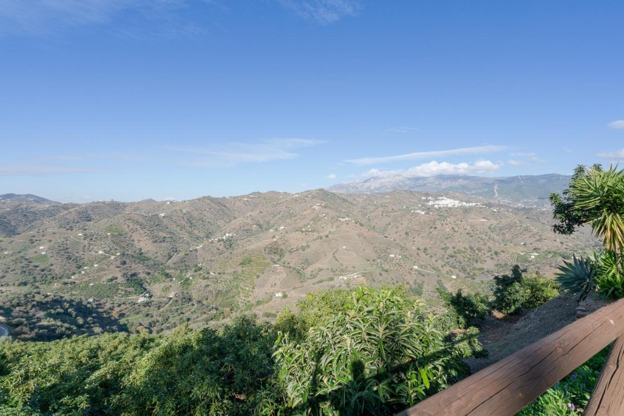 Cortijo La Rijana Villa Sayalonga Buitenkant foto