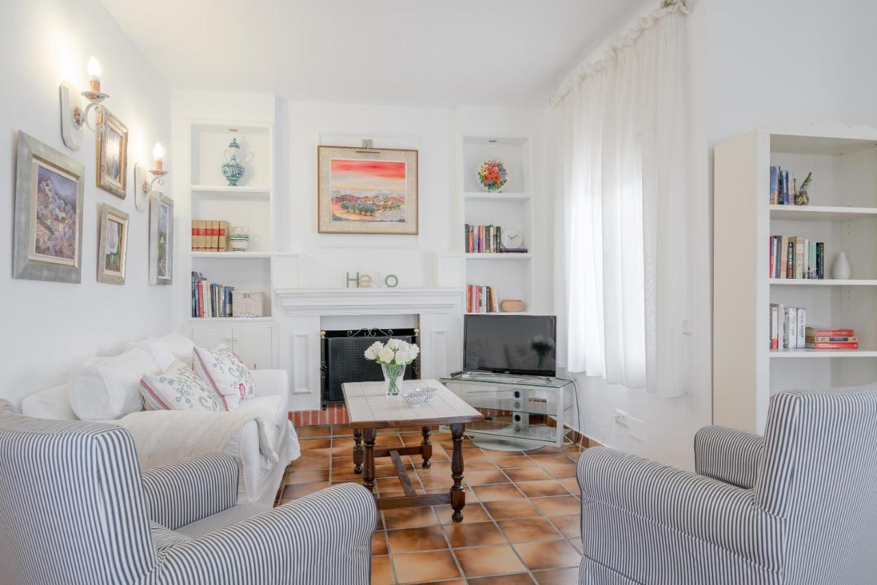 Cortijo La Rijana Villa Sayalonga Buitenkant foto