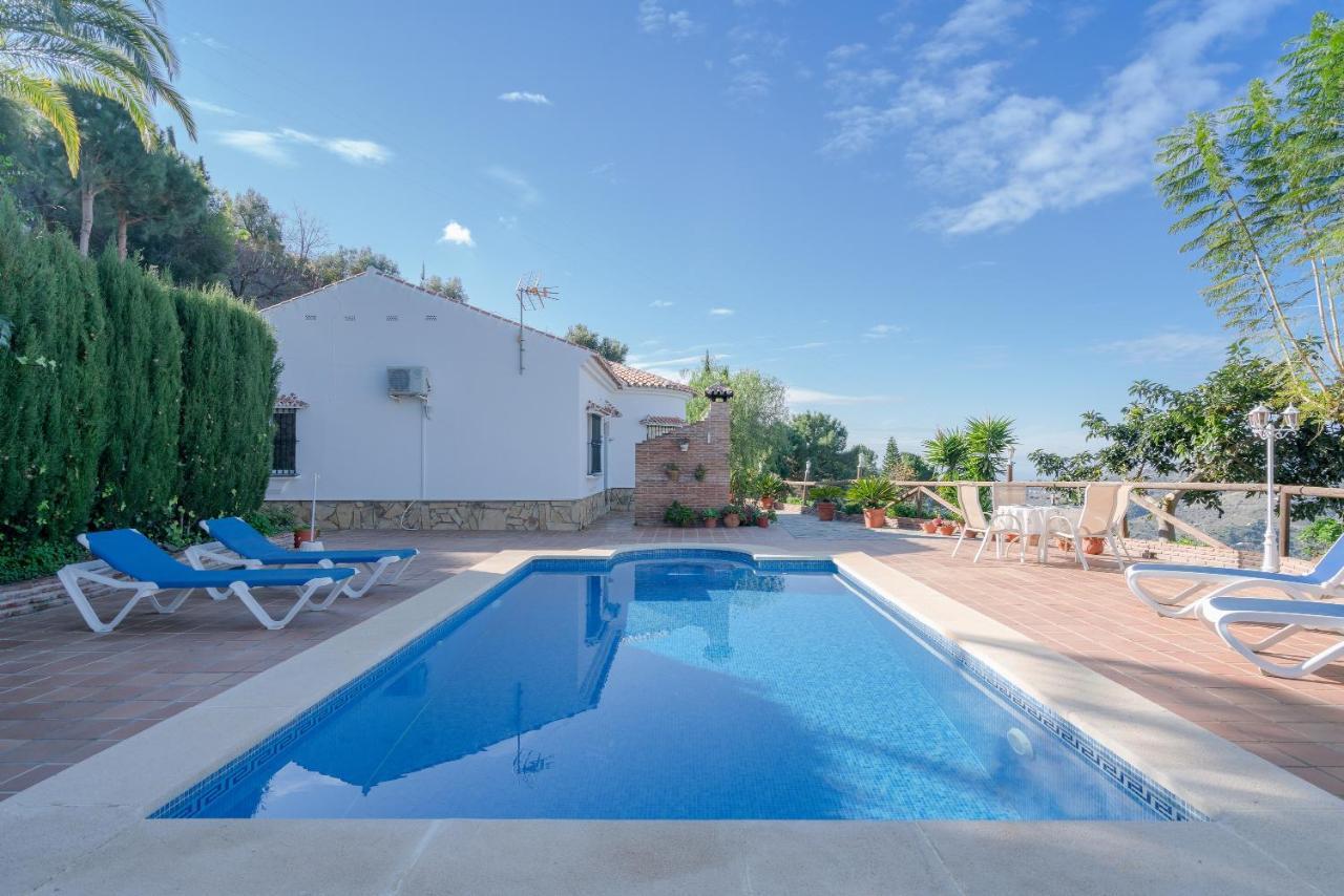 Cortijo La Rijana Villa Sayalonga Buitenkant foto