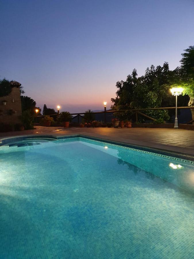 Cortijo La Rijana Villa Sayalonga Buitenkant foto