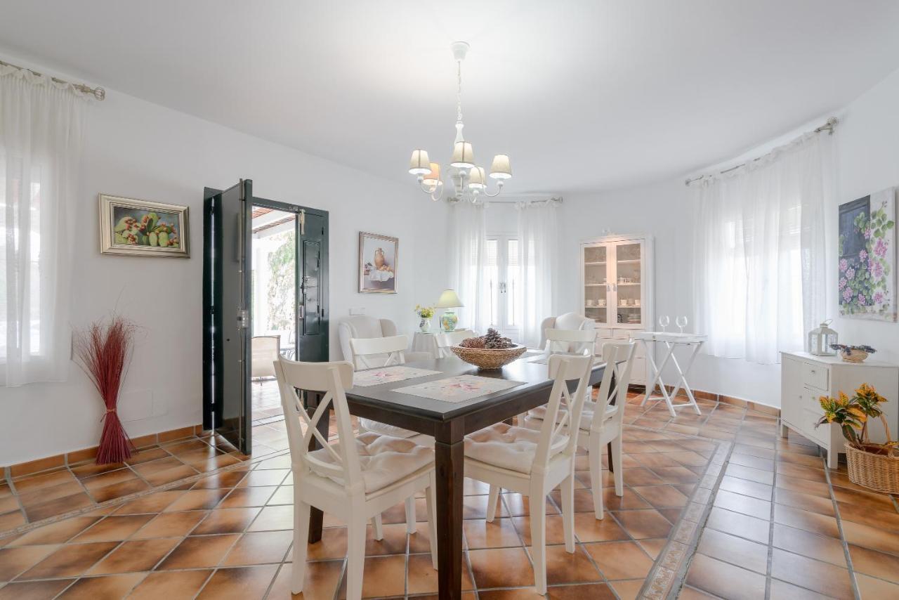 Cortijo La Rijana Villa Sayalonga Buitenkant foto